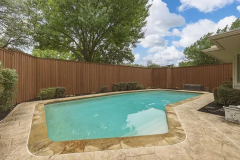 $929,900 | 9510 Hill View Drive, Dallas, TX 75231