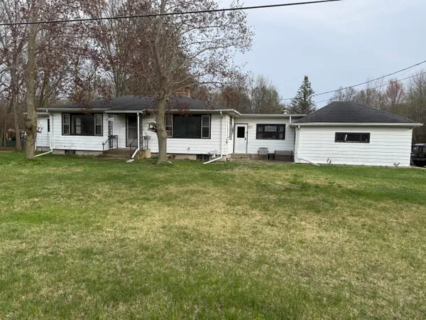 $180,000 | 1034 Woodlawn Avenue, Michigan City, IN 46360