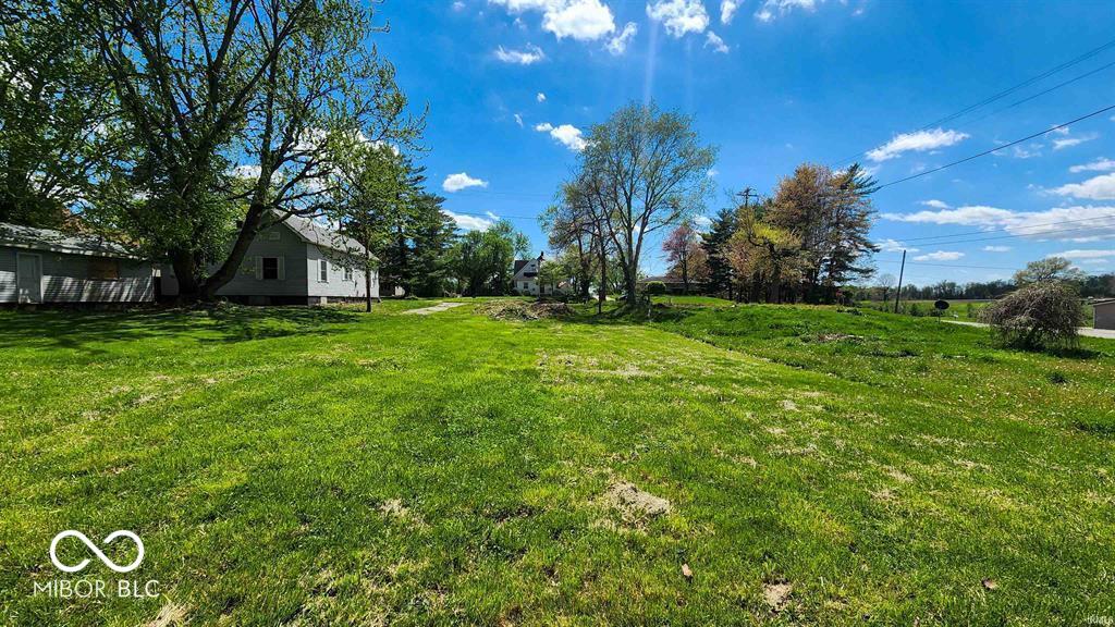 570 West Johnson Street Sullivan, IN 47882 - Photo 2 of 4