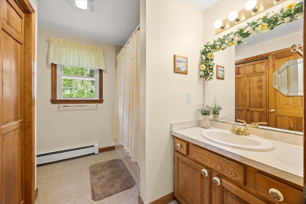 34 Windsor Way Mashpee, MA 02649 - Photo 26 of 40