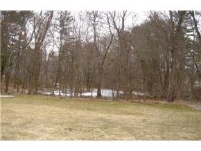 186 Searles Road Nashua, NH 03062 - Photo 8 of 9