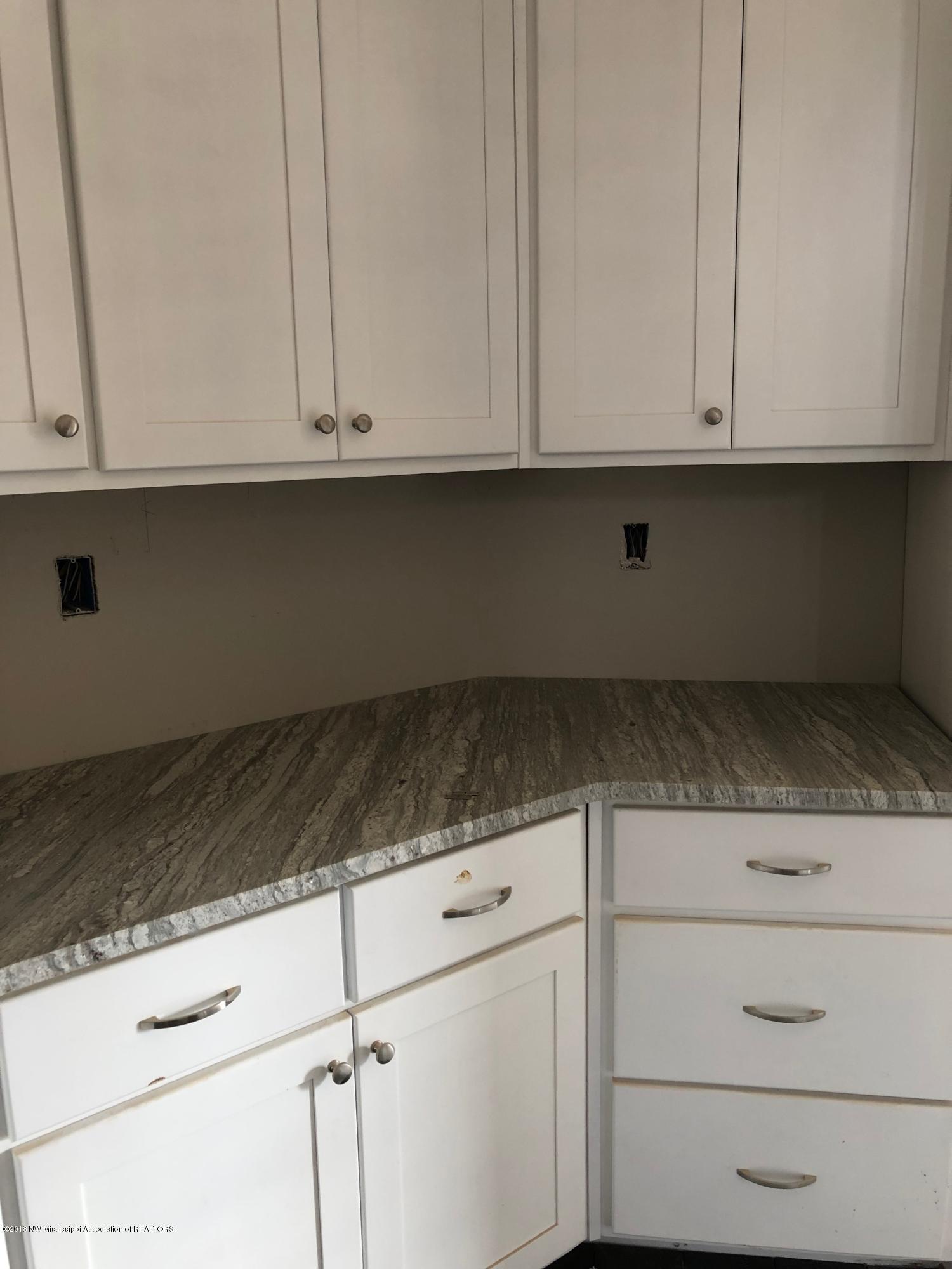 10471 Long Brg Road South Olive Branch, MS 38654 - Photo 8 of 14 IMG_2275