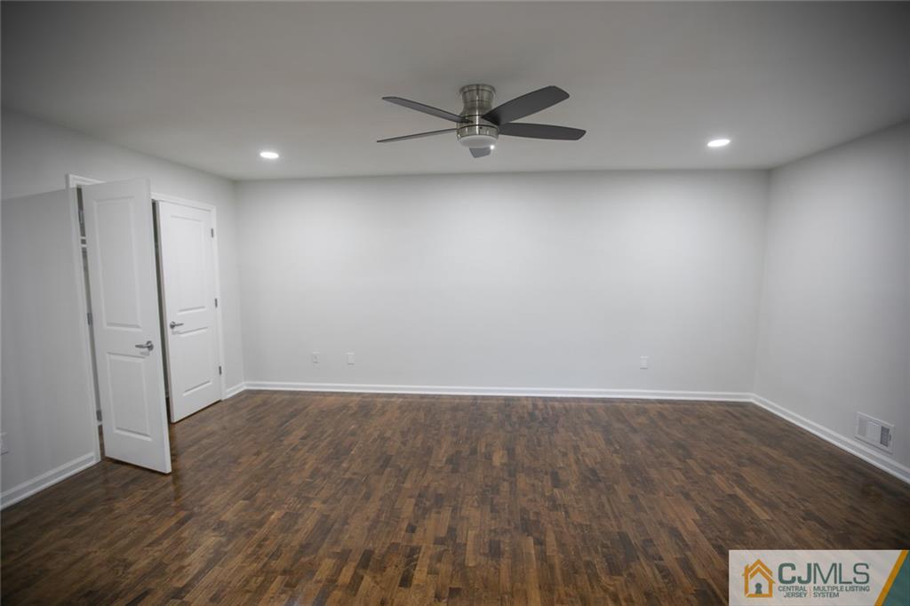 3204 Hana Road Edison, NJ 08817 - Photo 44 of 46