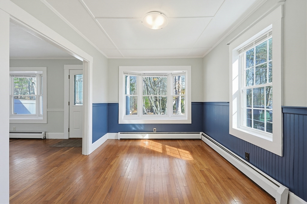 415 Pond Street Uxbridge, MA 01569 - Photo 10 of 33