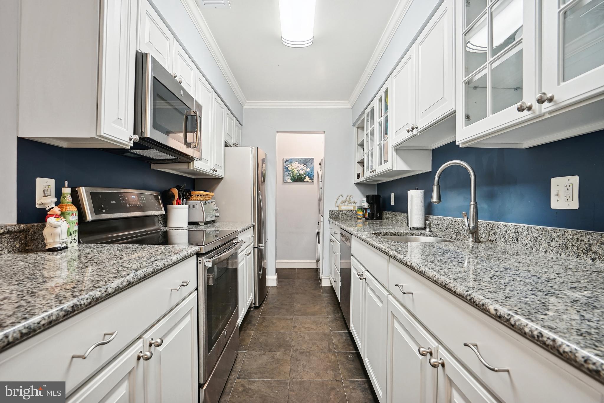 5905 Noblestown Road, Unit H Springfield, VA 22152 - Photo 2 of 33 Gallery Image 2
