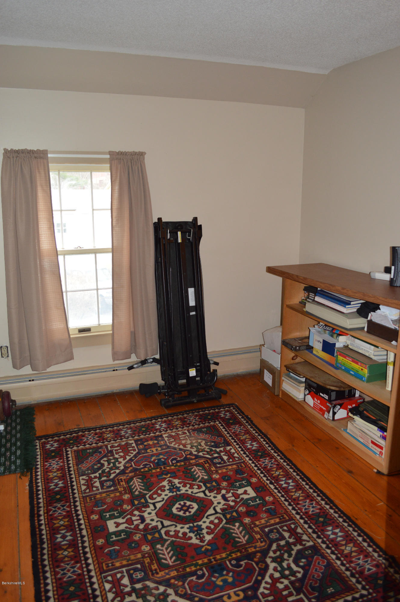 10 Waubeek Road Pittsfield, MA 01201 - Photo 15 of 22 Bedroom 2