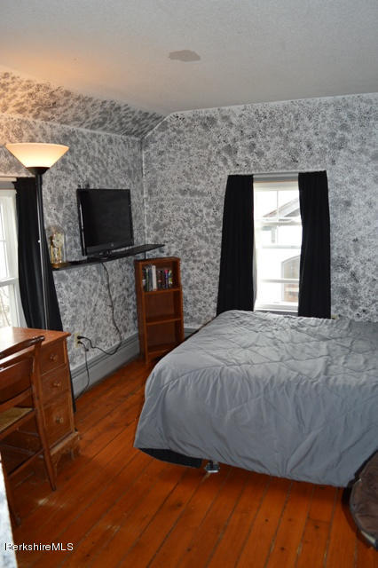 10 Waubeek Road Pittsfield, MA 01201 - Photo 17 of 22 Bedroom 3