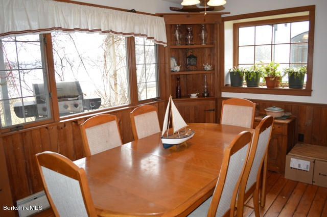 10 Waubeek Road Pittsfield, MA 01201 - Photo 7 of 22 Dining Room