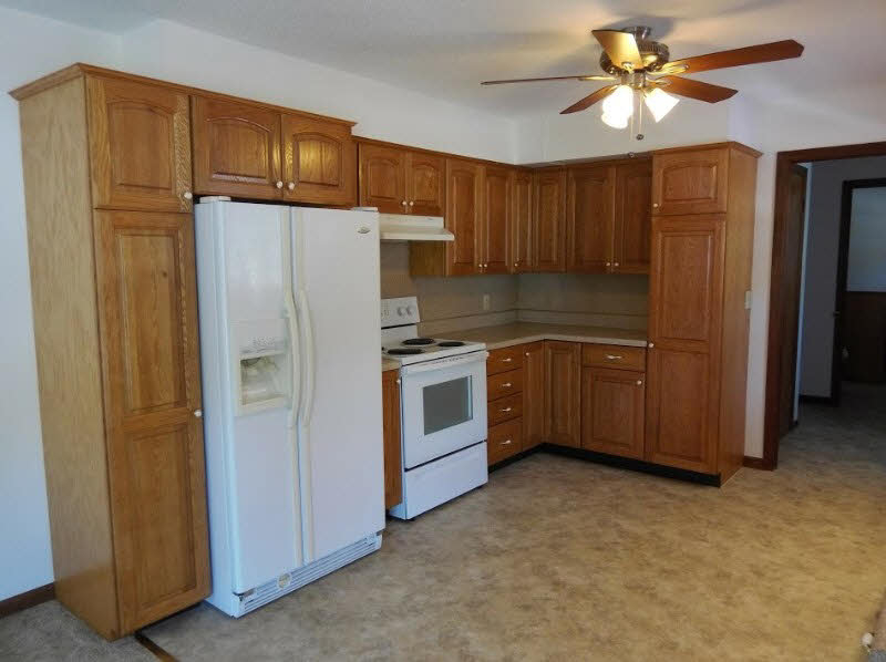 2048 Dewyse Road Bay City, MI 48708 - Photo 2 of 32