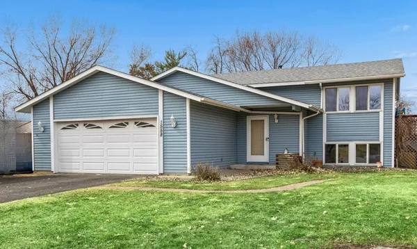$360,000 | 1558 9th St Circle Southeast, Forest Lake, MN 55025