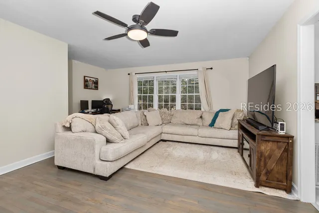 $332,500 | 419 Azalea Drive, Walterboro, SC 29488