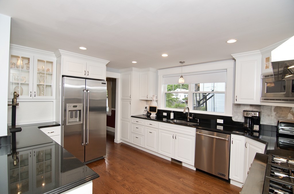 24 Wampatuck Road Braintree, MA 02184 - Photo 7 of 30 Gallery Image 7