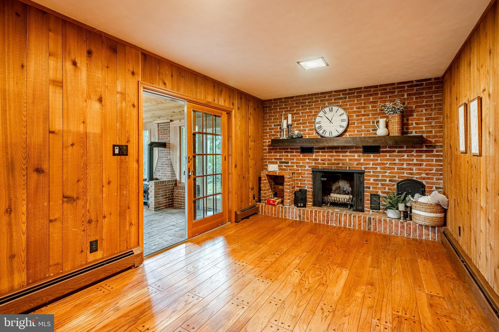 581 Mock Road Pottstown, PA 19464 - Photo 14 of 34 Family Room