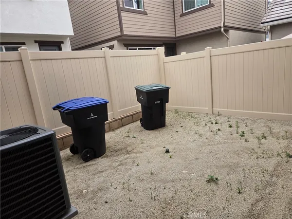 $3,700 | 10281 Trickle Lane, Riverside, CA 92503