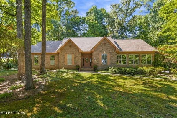 $769,900 | 5227 Beverly Oaks Drive, Knoxville, TN 37918