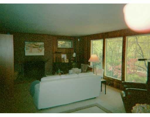 830 Long Road Penn Hills, PA 15235 - Photo 4 of 7 Living Room.