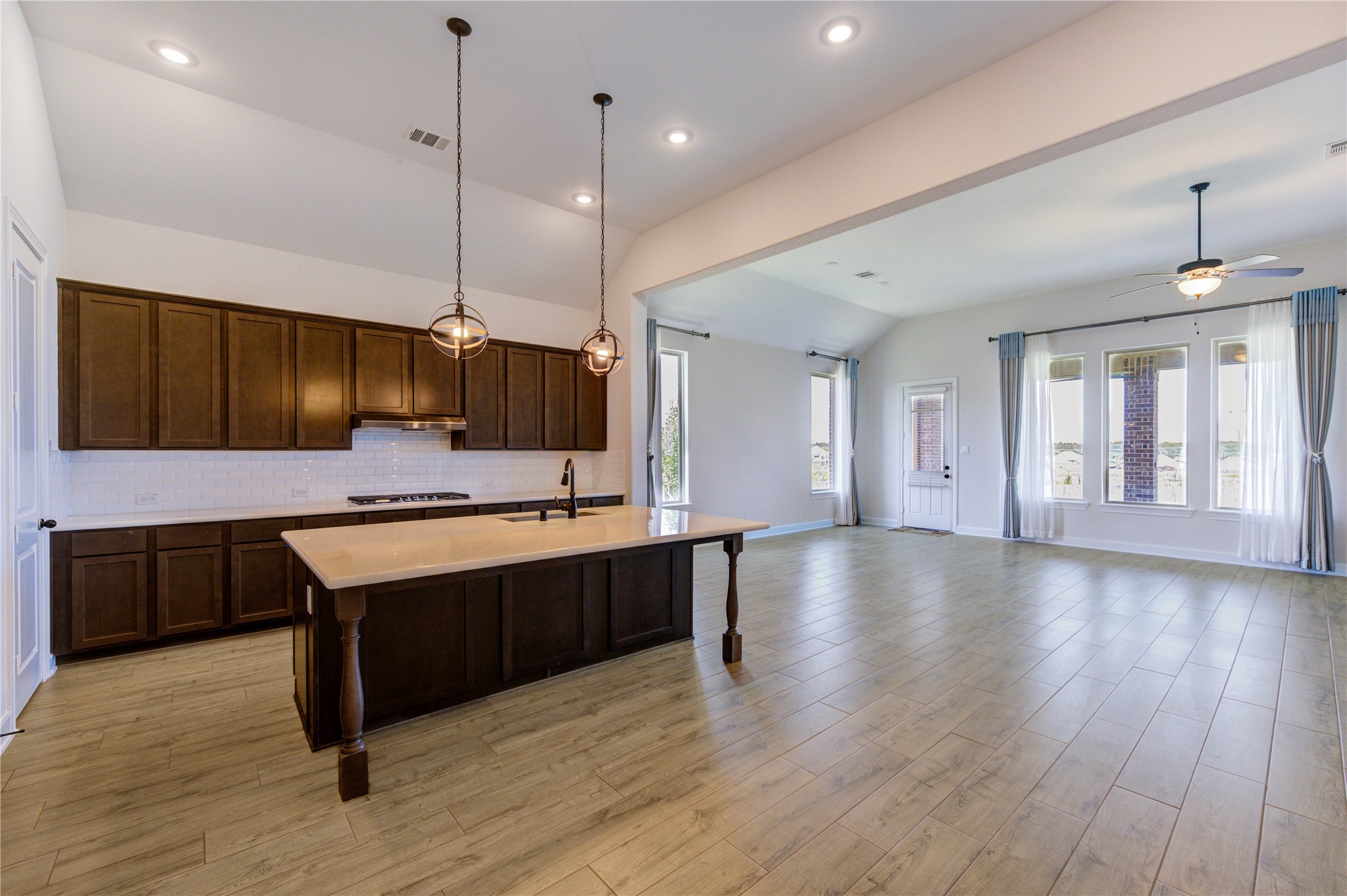 191 Abner Lane Montgomery, TX 77356 - Photo 13 of 49 Kitchen