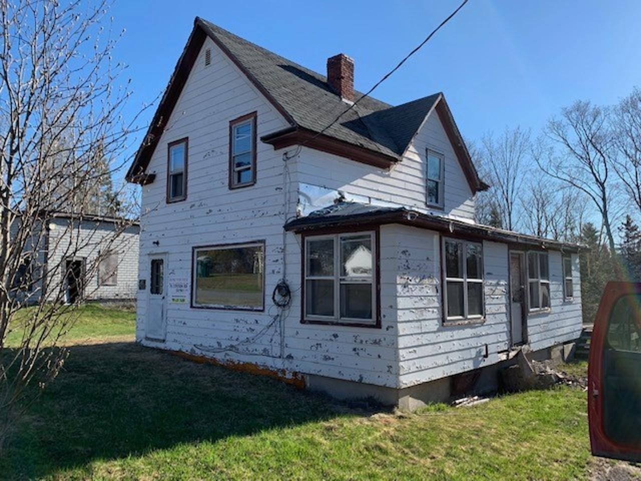 75 Station Road Easton, ME 04740 - Photo 3 of 10 Rosa_11416_P03_122290