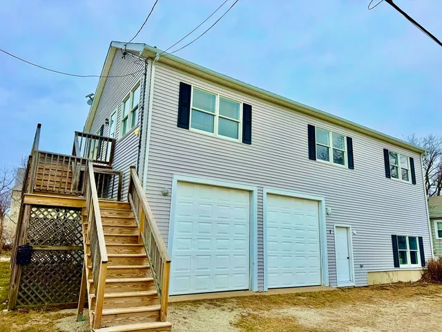 $3,000 | 7 J Street, Unit TOP, Hull, MA 02045