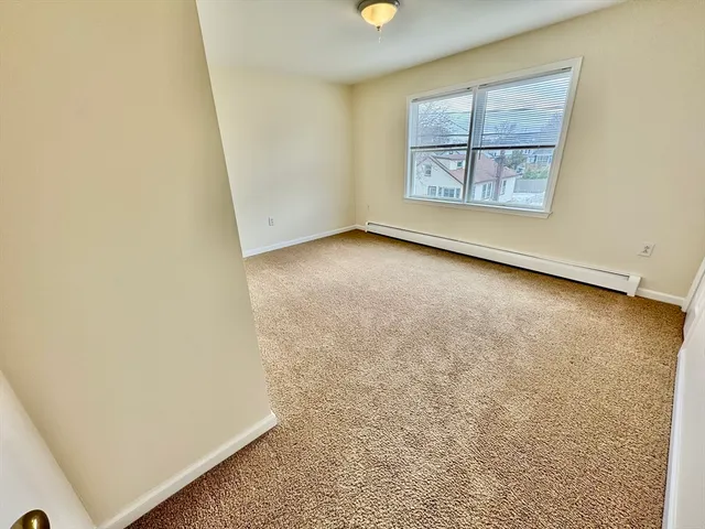 $3,000 | 7 J Street, Unit TOP, Hull, MA 02045