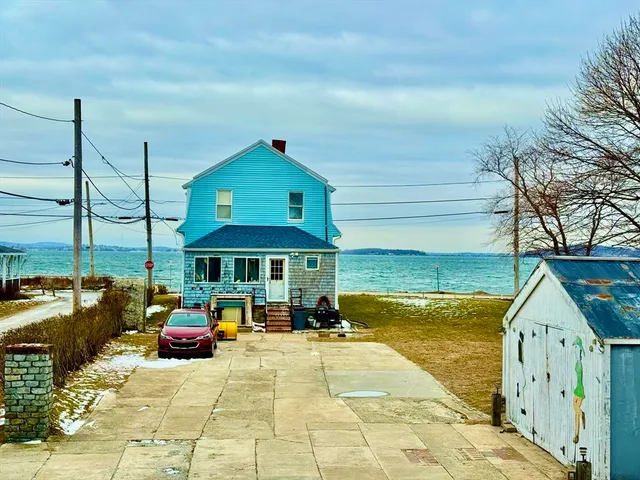 $3,000 | 7 J Street, Unit TOP, Hull, MA 02045