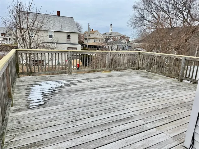 $3,000 | 7 J Street, Unit TOP, Hull, MA 02045