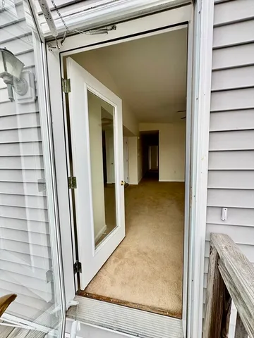 $3,000 | 7 J Street, Unit TOP, Hull, MA 02045