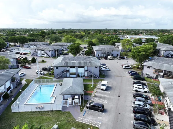 $499,999 | 13261 Southwest 17th Lane, Unit 265, Miami, FL 33175