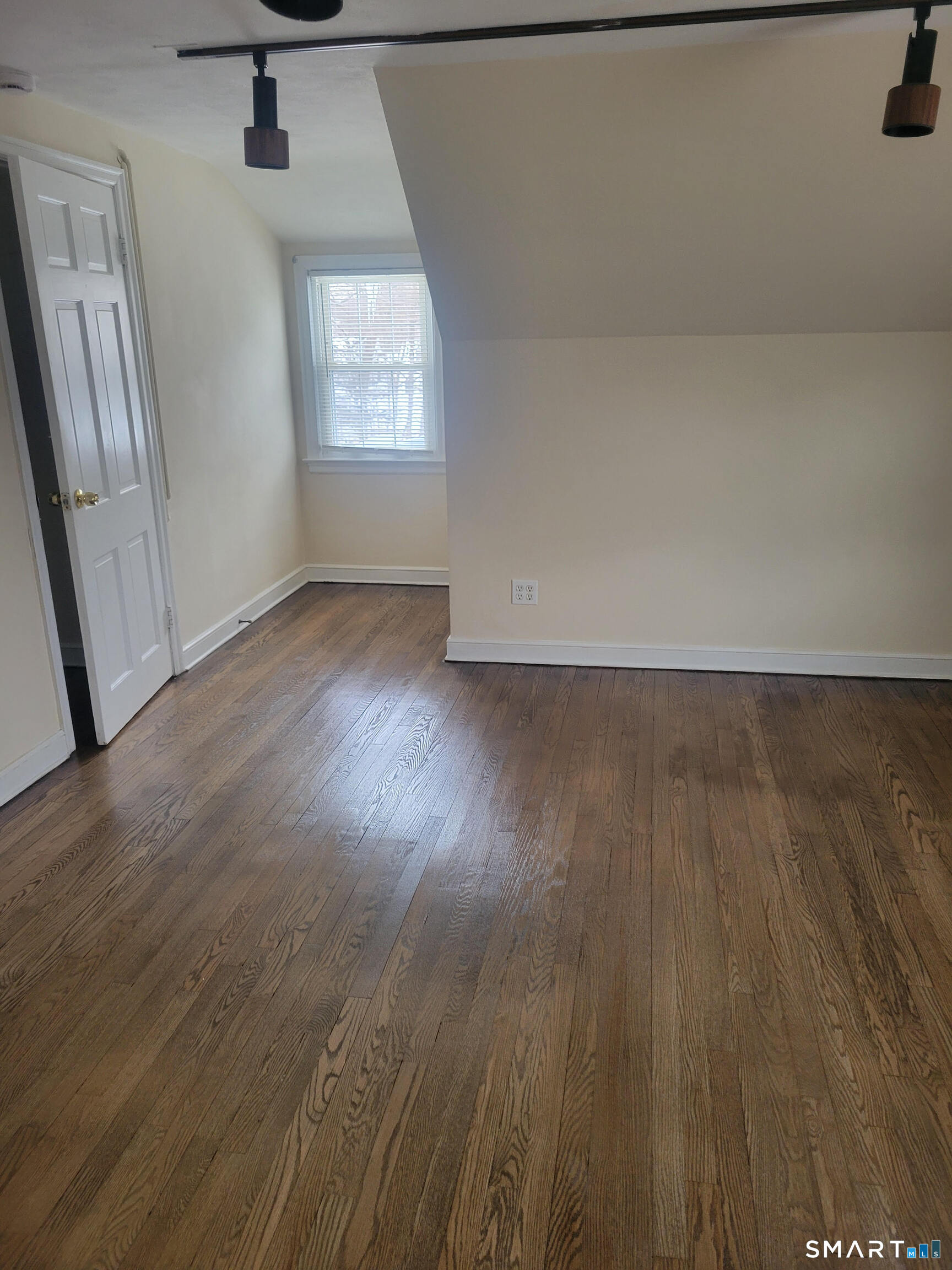 160 Wilmot Road Hamden, CT 06514 - Photo 12 of 15