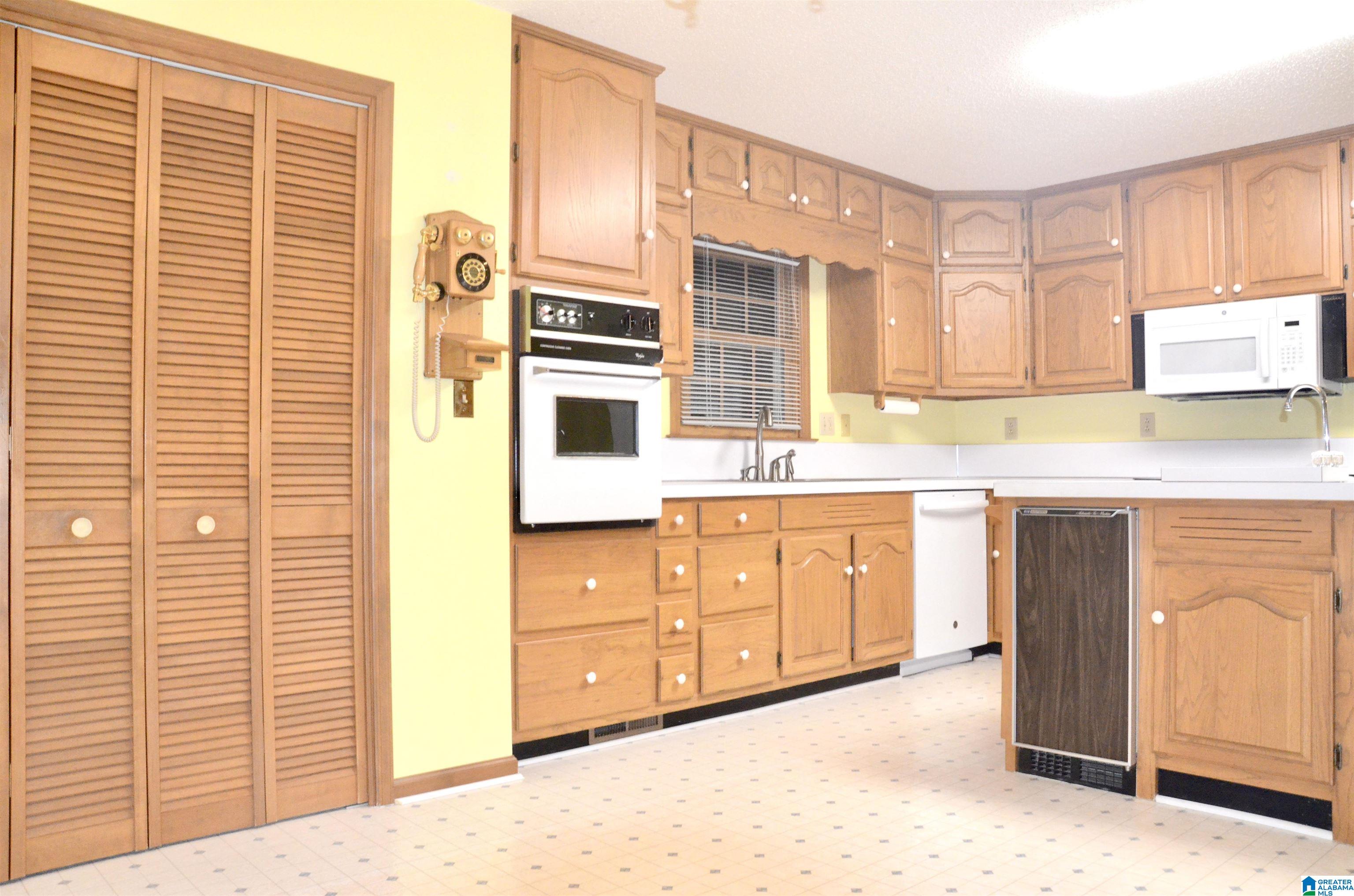3070 Blue Springs Road Wilsonville, AL 35186 - Photo 10 of 32