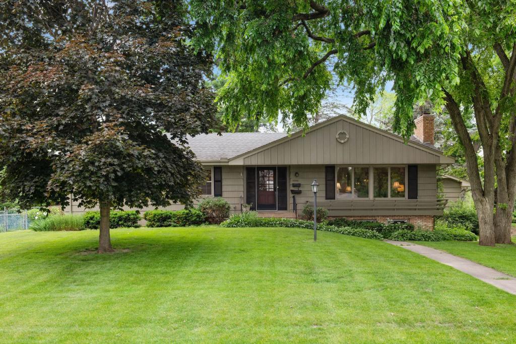 5200 Chantrey Road Edina, MN 55436 - Photo 2 of 35