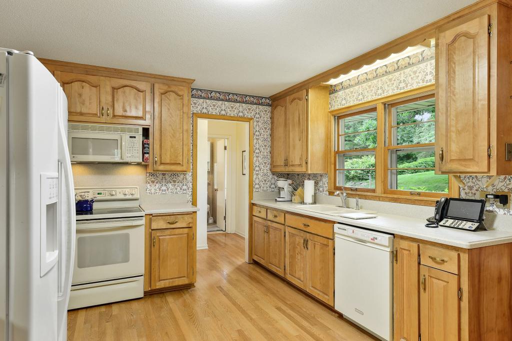 5200 Chantrey Road Edina, MN 55436 - Photo 11 of 35