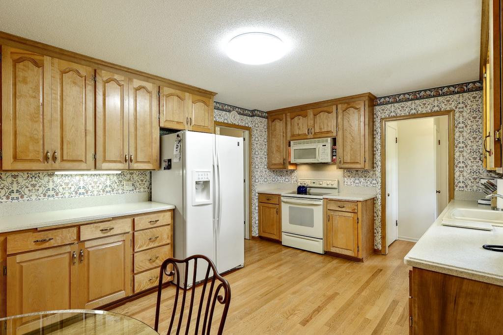 5200 Chantrey Road Edina, MN 55436 - Photo 12 of 35