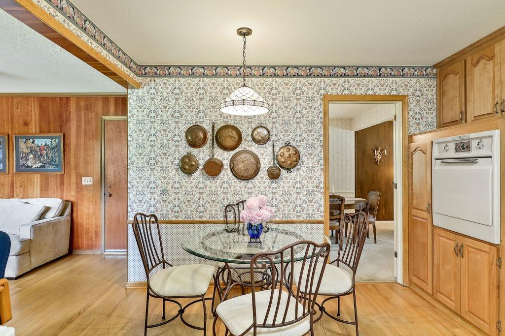5200 Chantrey Road Edina, MN 55436 - Photo 13 of 35