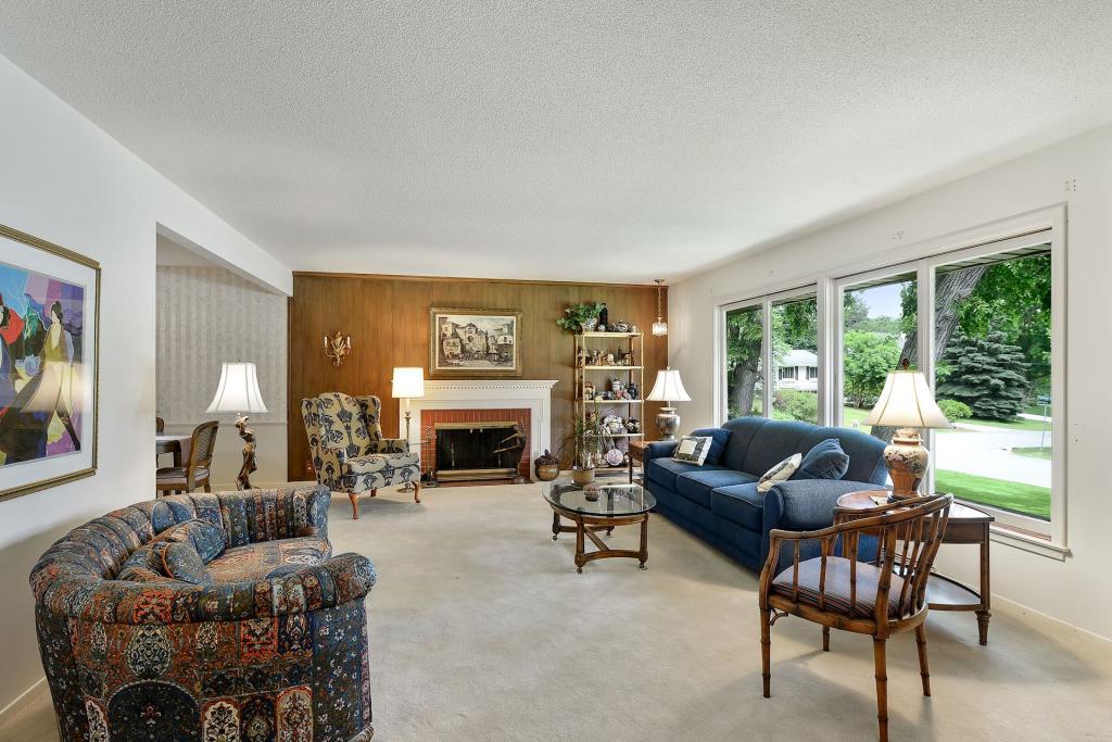 5200 Chantrey Road Edina, MN 55436 - Photo 4 of 35