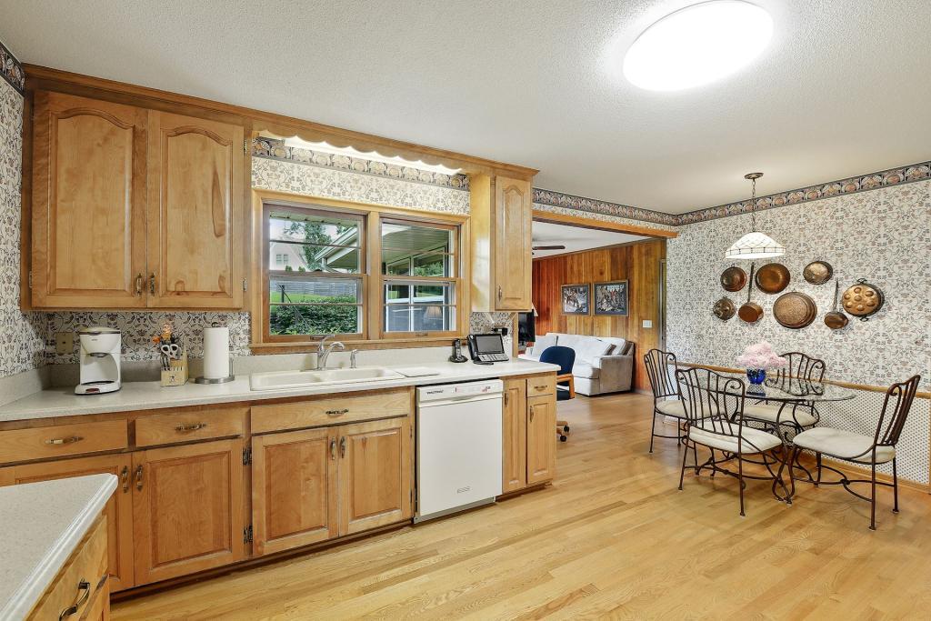5200 Chantrey Road Edina, MN 55436 - Photo 10 of 35