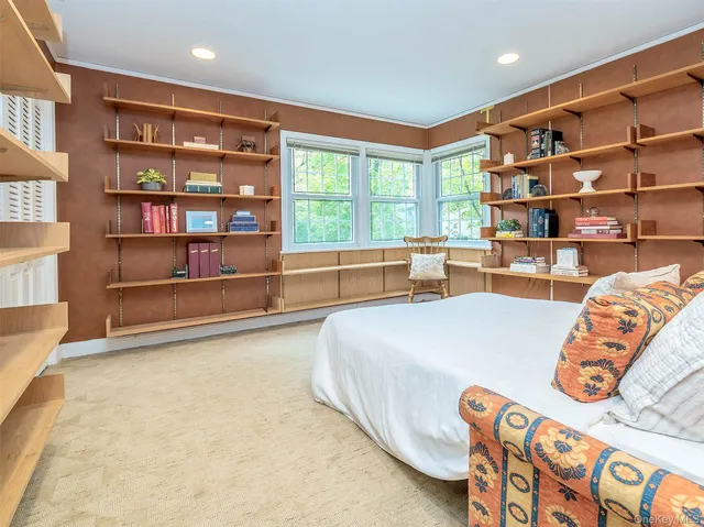 $2,175,000 | 38 Wensley Drive, Great Neck, NY 11021