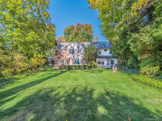 $2,175,000 | 38 Wensley Drive, Great Neck, NY 11021