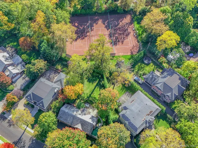 $2,175,000 | 38 Wensley Drive, Great Neck, NY 11021