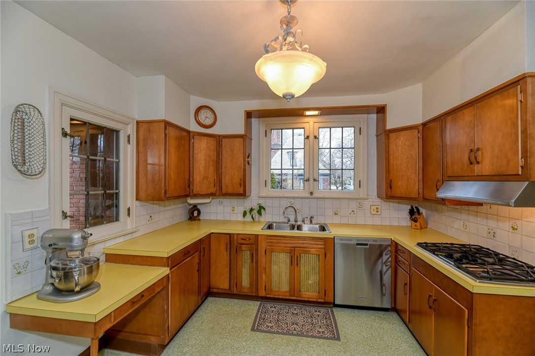 810 Merriman Road Akron, OH 44303 - Photo 11 of 35 Gallery Image 11