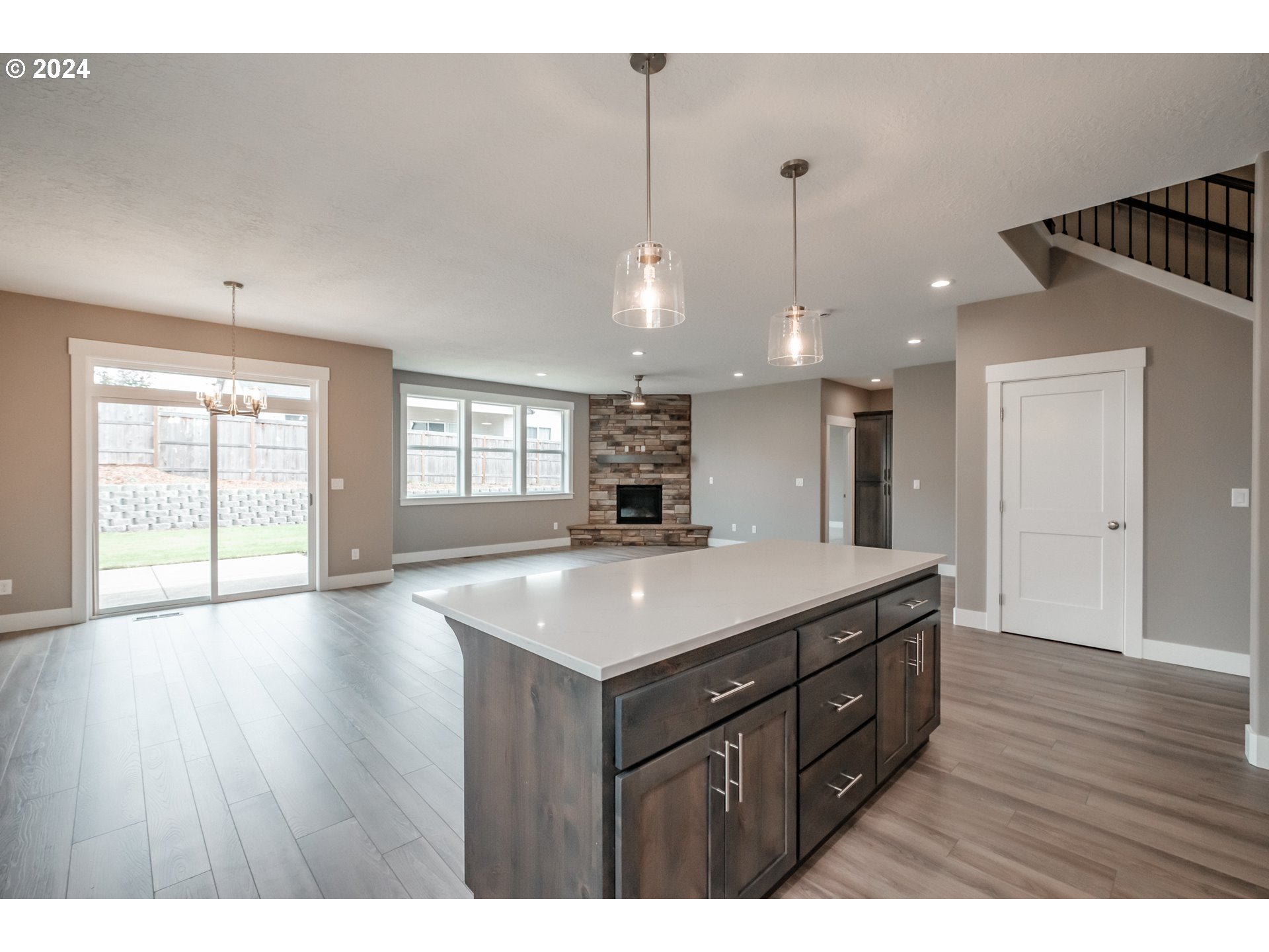 338 Northeast Cedar Street Sublimity, OR 97385 - Photo 11 of 34