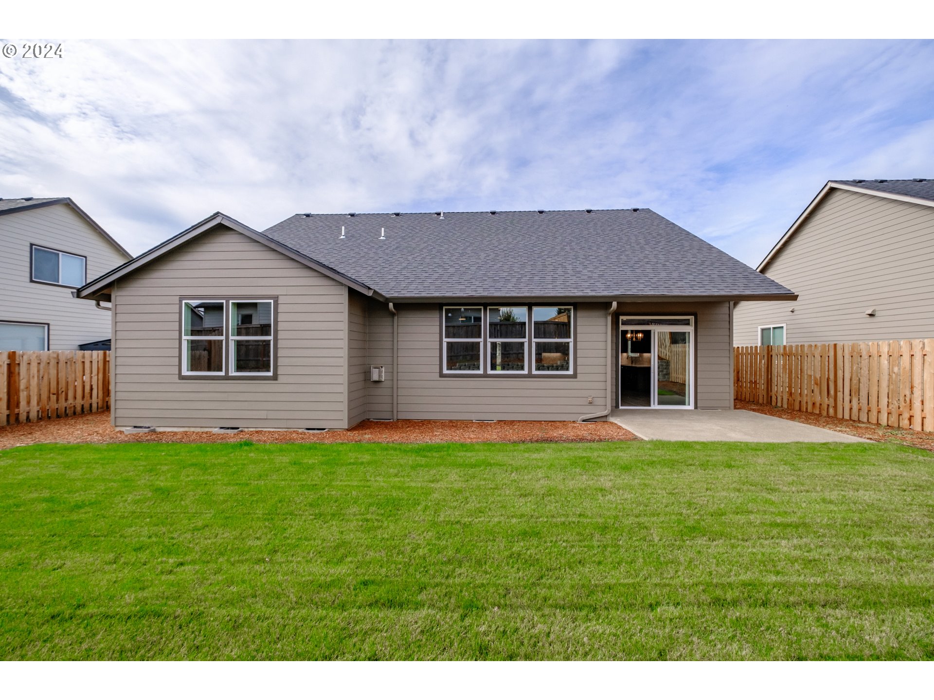 338 Northeast Cedar Street Sublimity, OR 97385 - Photo 33 of 34