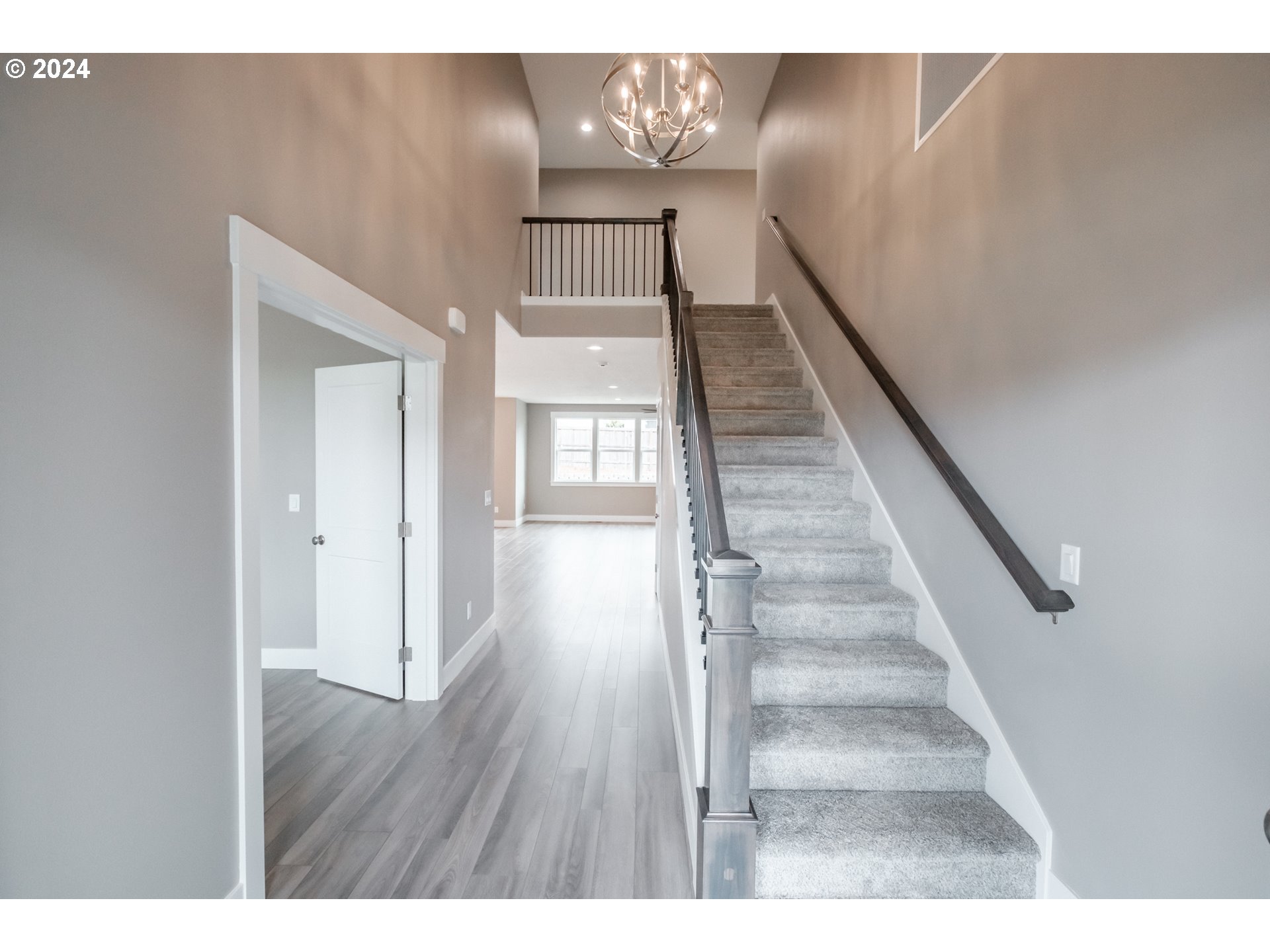 338 Northeast Cedar Street Sublimity, OR 97385 - Photo 5 of 34