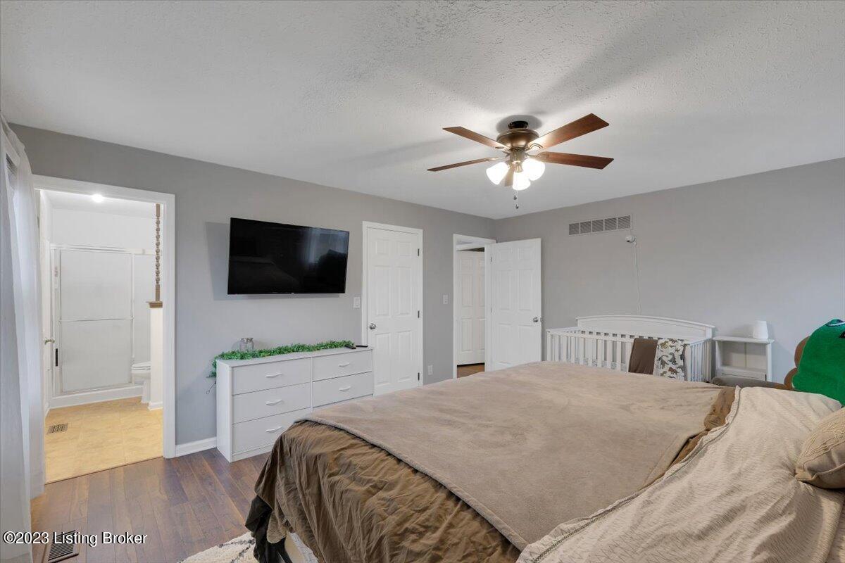 1614 Wolf-Pen Road Pendleton, KY 40055 - Photo 22 of 40 22 - primary bed with ensuite bathroom