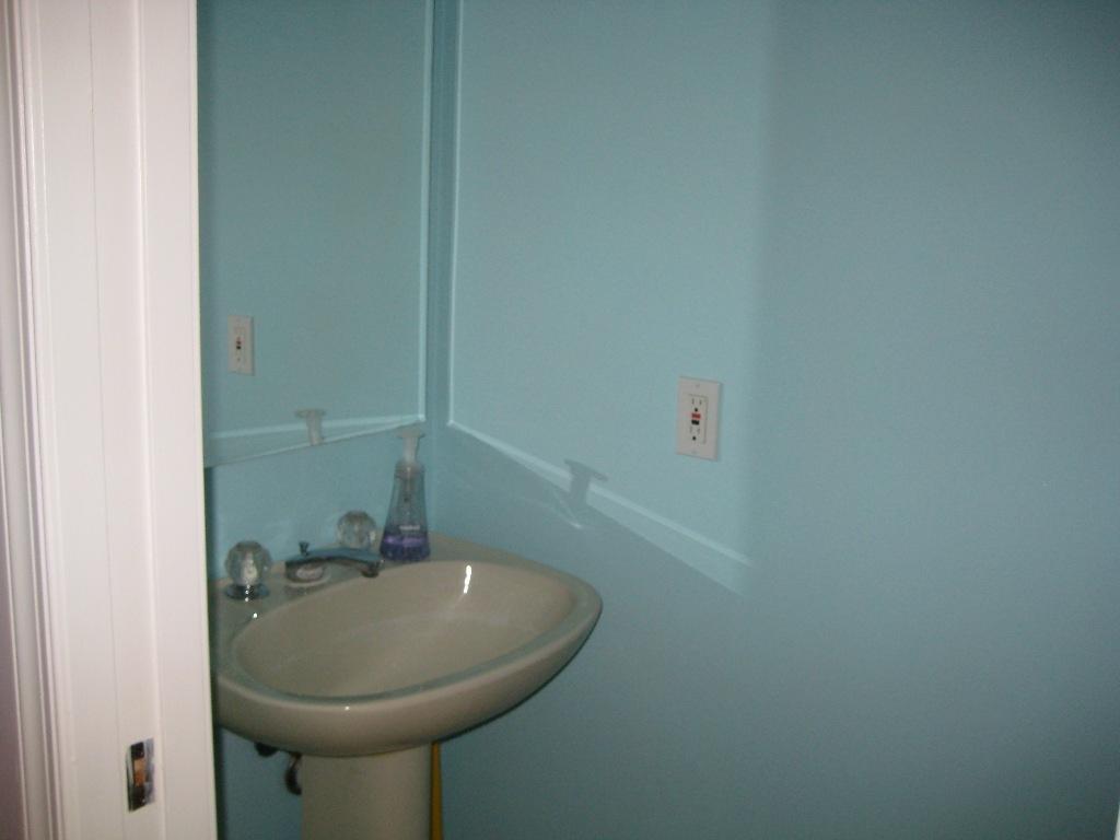 5628 Amersham Way Boca Raton, FL 33486 - Photo 2 of 13 bathroom