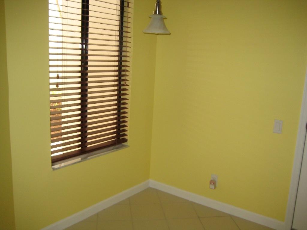 5628 Amersham Way Boca Raton, FL 33486 - Photo 4 of 13 IMG_2314