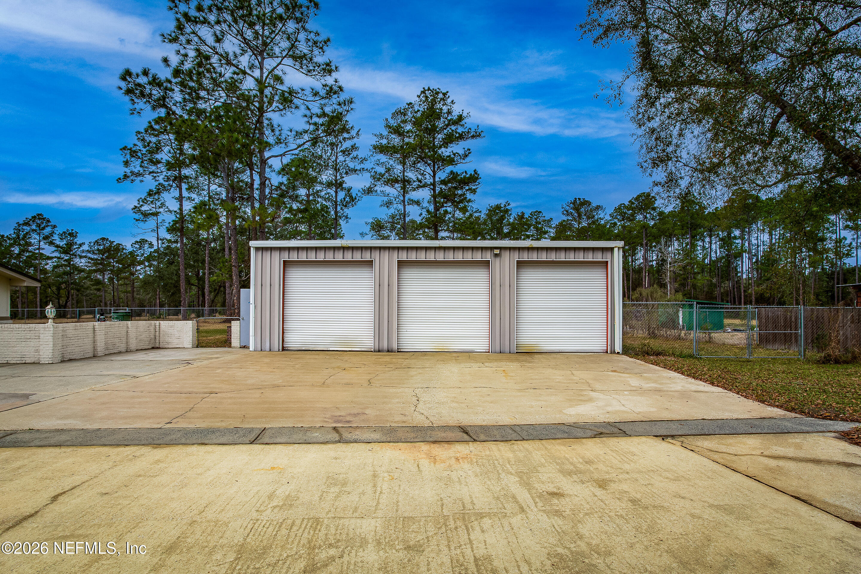 376530 Kings Ferry Road Hilliard, FL 32046 - Photo 2 of 32 shop outside