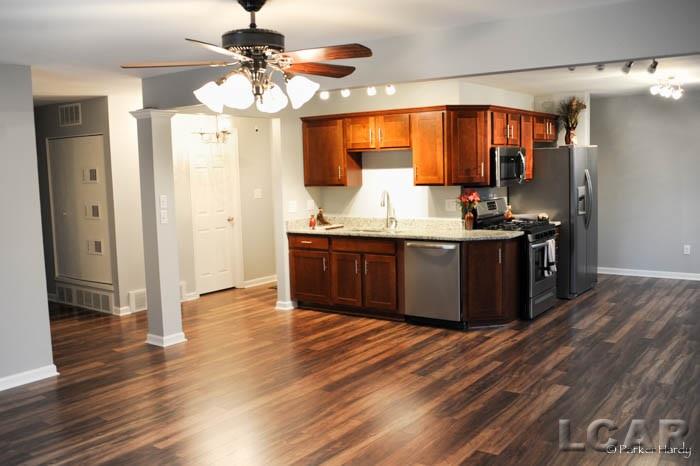 22947 Tuck Road Farmington, MI 48336 - Photo 5 of 21 31343555-4.JPG