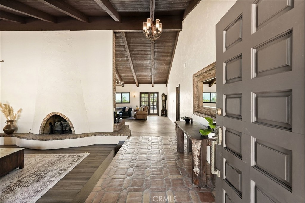 11560 Darling Road Agua Dulce, CA 91390 - Photo 11 of 75 Gallery Image 11