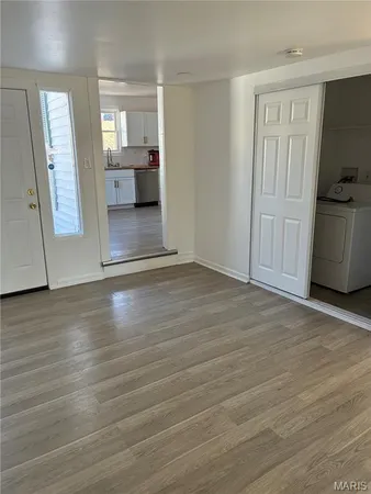$1,500 | 301 Day Drive, Ferguson, MO 63135